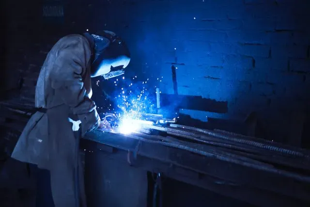 Na czym polega frezowanie metalu?